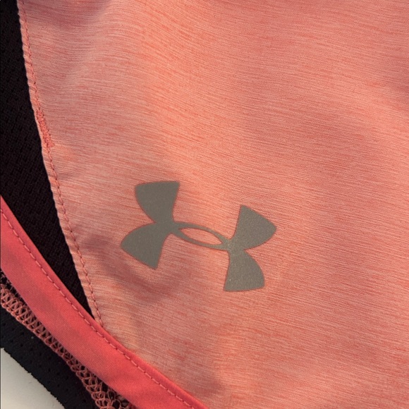 Under Armour Pink Black Running Athletic Workout Short Size Small - Picture 4 of 6